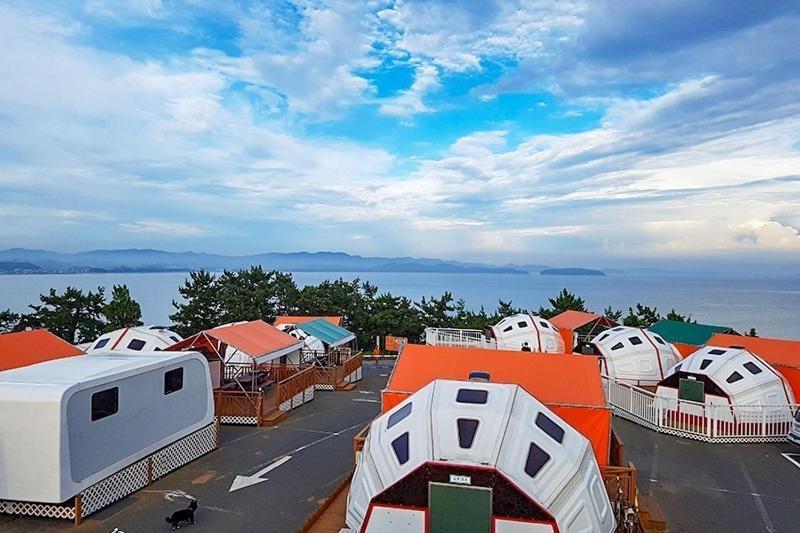 Готель Seocheon Beach Glamping Екстер'єр фото