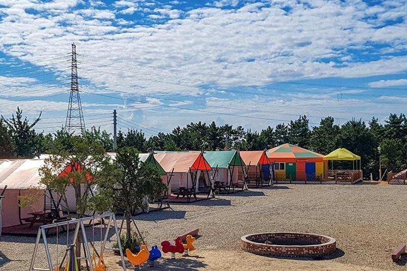 Готель Seocheon Beach Glamping Екстер'єр фото